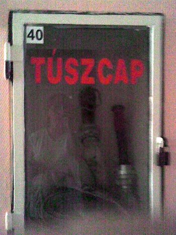 tuszcap.jpg